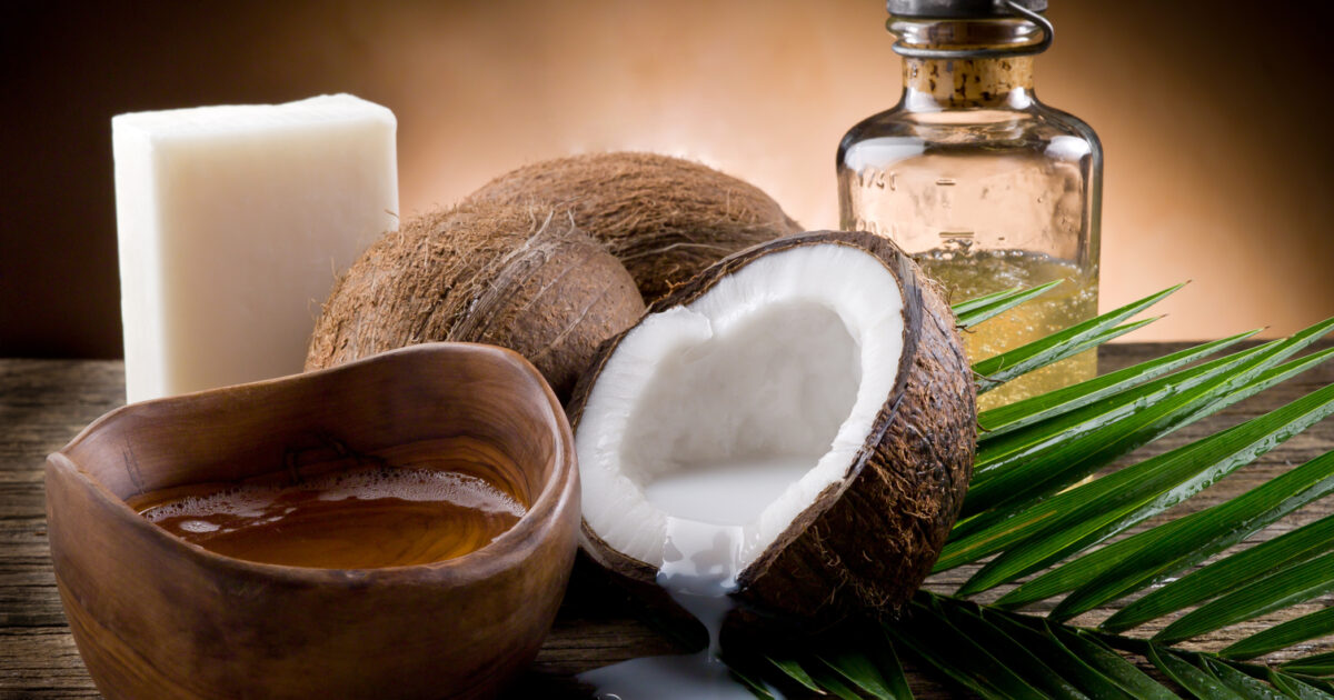 Olio di cocco proprietà, usi e benefici Donna Moderna Olio di cocco proprietà, usi e benefici Donna Moderna