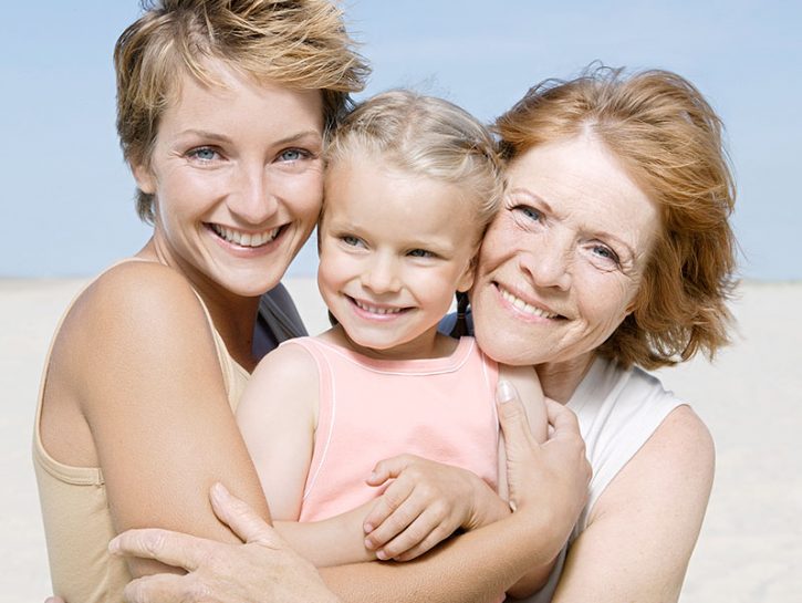 Vacanza con mamma e suocera? Le regole per non impazzire