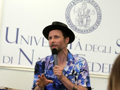 Jovanotti e le polemiche dopo l'incontro con i giovani universitari
