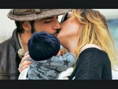 Laura Chiatti e Marco Bocci: prima vacanza al mare con il figlio Enea