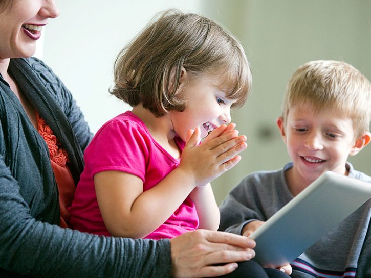  Internet è ormai alla portata di (quasi) tutti i bambini: a scuola, a casa, dagli amici e in quals