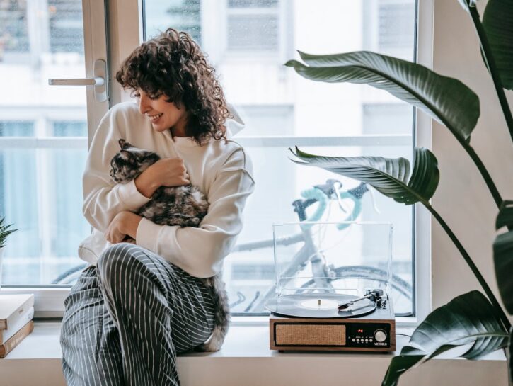 Il tuo gatto ti ama davvero? Svela i segreti del linguaggio felino