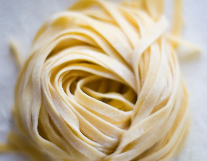 Come fare le tagliatelle al limone