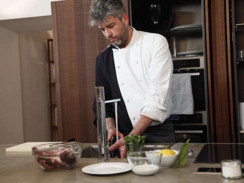 Piovra arrostita con crema di melanzane: la ricetta step by step