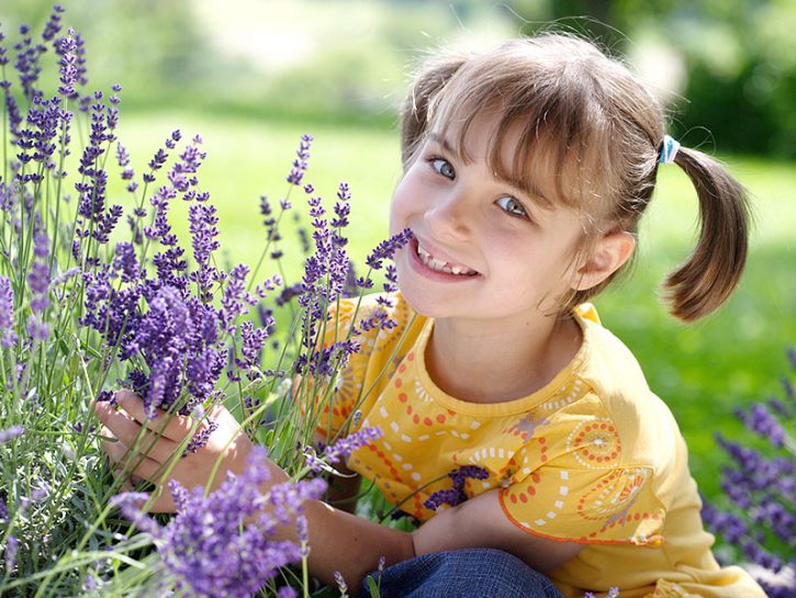  CONTRO GLI INSETTISai che l'olio essenziale di lavanda è antibatterico e cicatrizzante? Metti una 