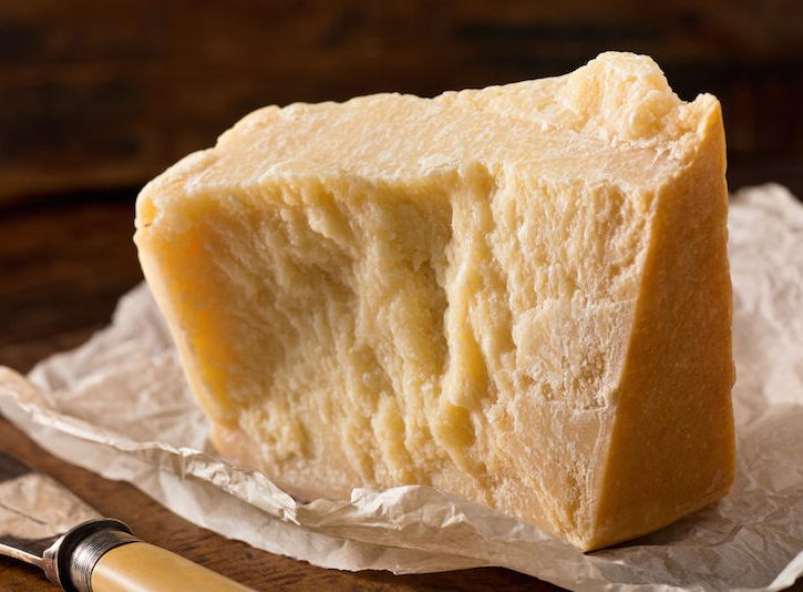 Parmigiano, concentrato di calcio e proteine