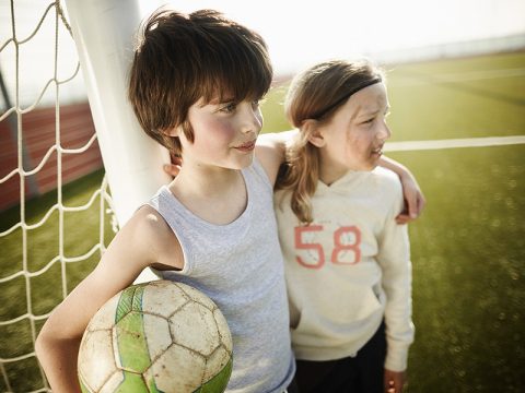 Calcio: sport per maschi e femmine