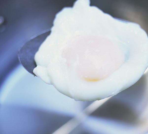 La ricetta dell'uovo in camicia