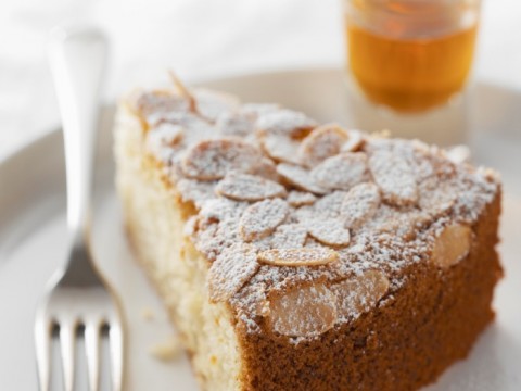 Torta con farina di mandorle