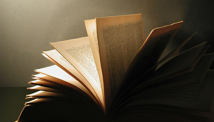 Crea il tuo Libro delle RISPOSTE in 4 mosse