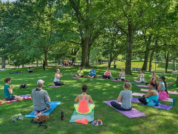 Frequentare un corso di yoga