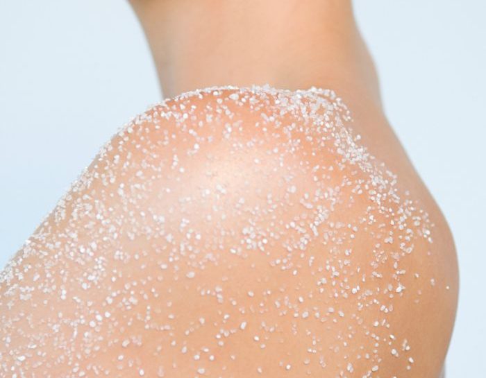 5 scrub per il tuo rientro in bellezza