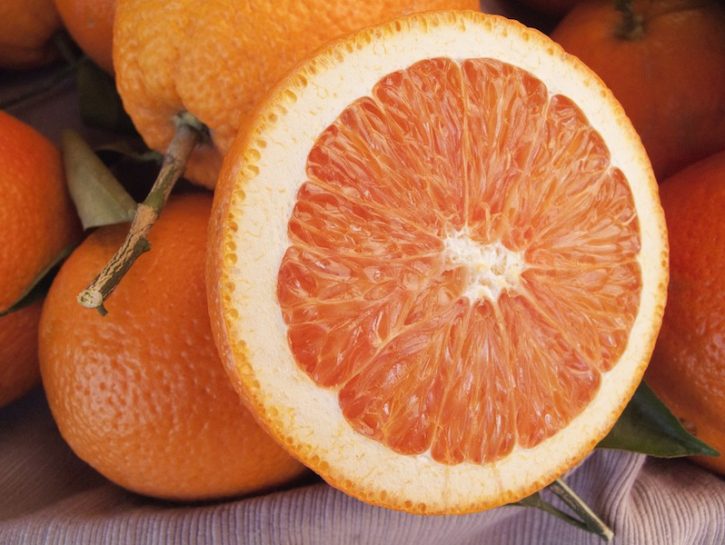 Frutti interi