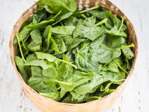 Zuppa di spinaci, avena e zenzero