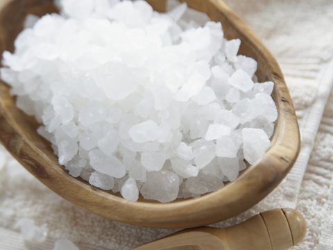 10 modi per usare il sale: pulizie di casa naturali