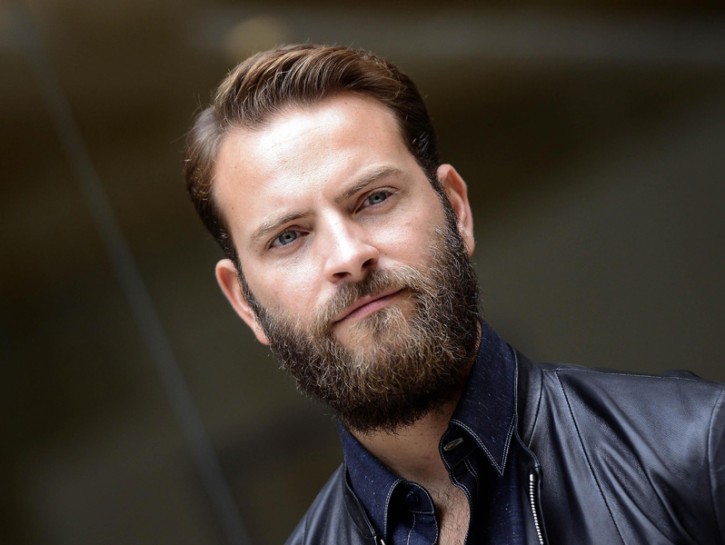 Alessandro Borghi, dalla tv di Distretto di Polizia al cinema con Suburra