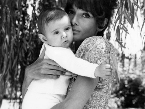 Audrey Hepburn, la mamma vista con gli occhi del figlio nel nuovo libro