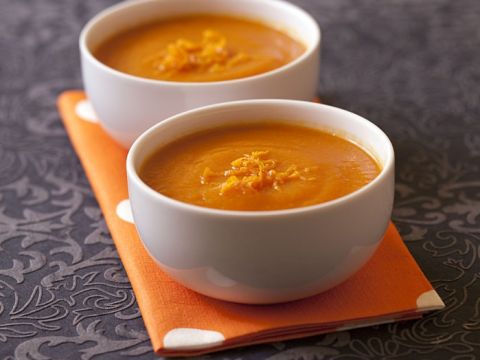 Zuppa di zucca con i gamberi: armonia tra mare e terra