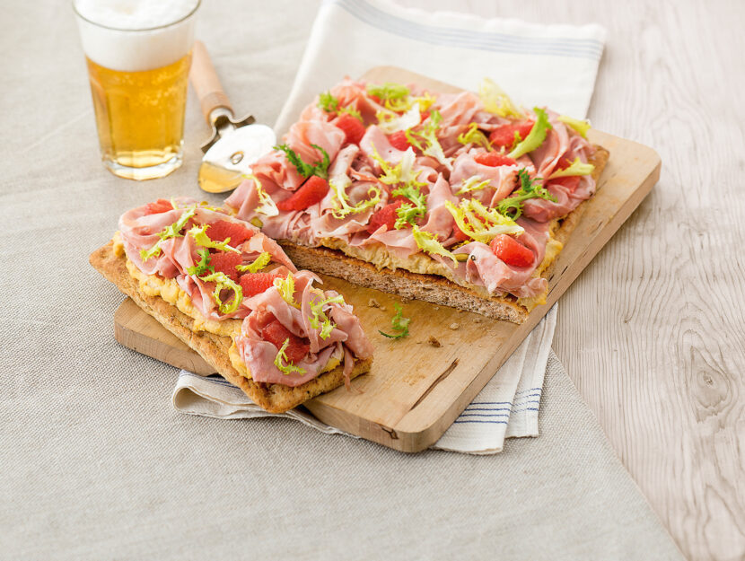 Pizza con farina di canapa