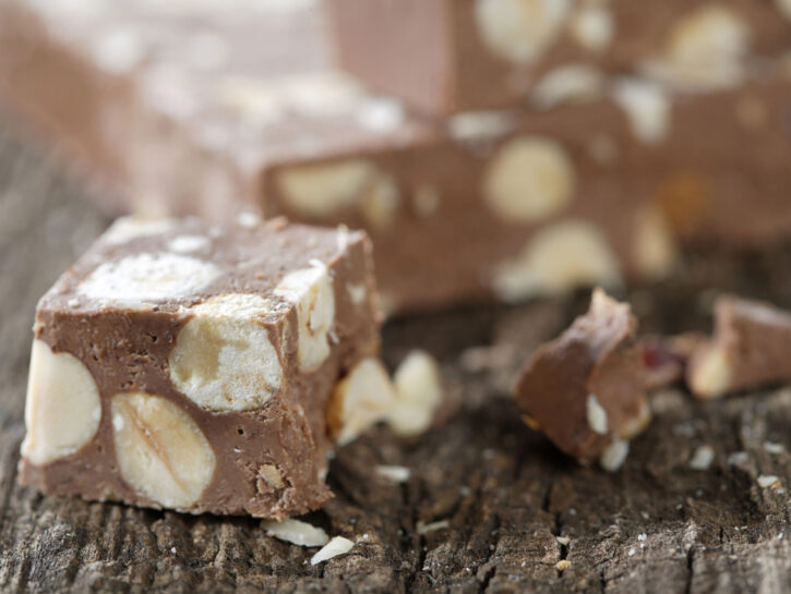 Torrone al cioccolato - Credits: Olycom