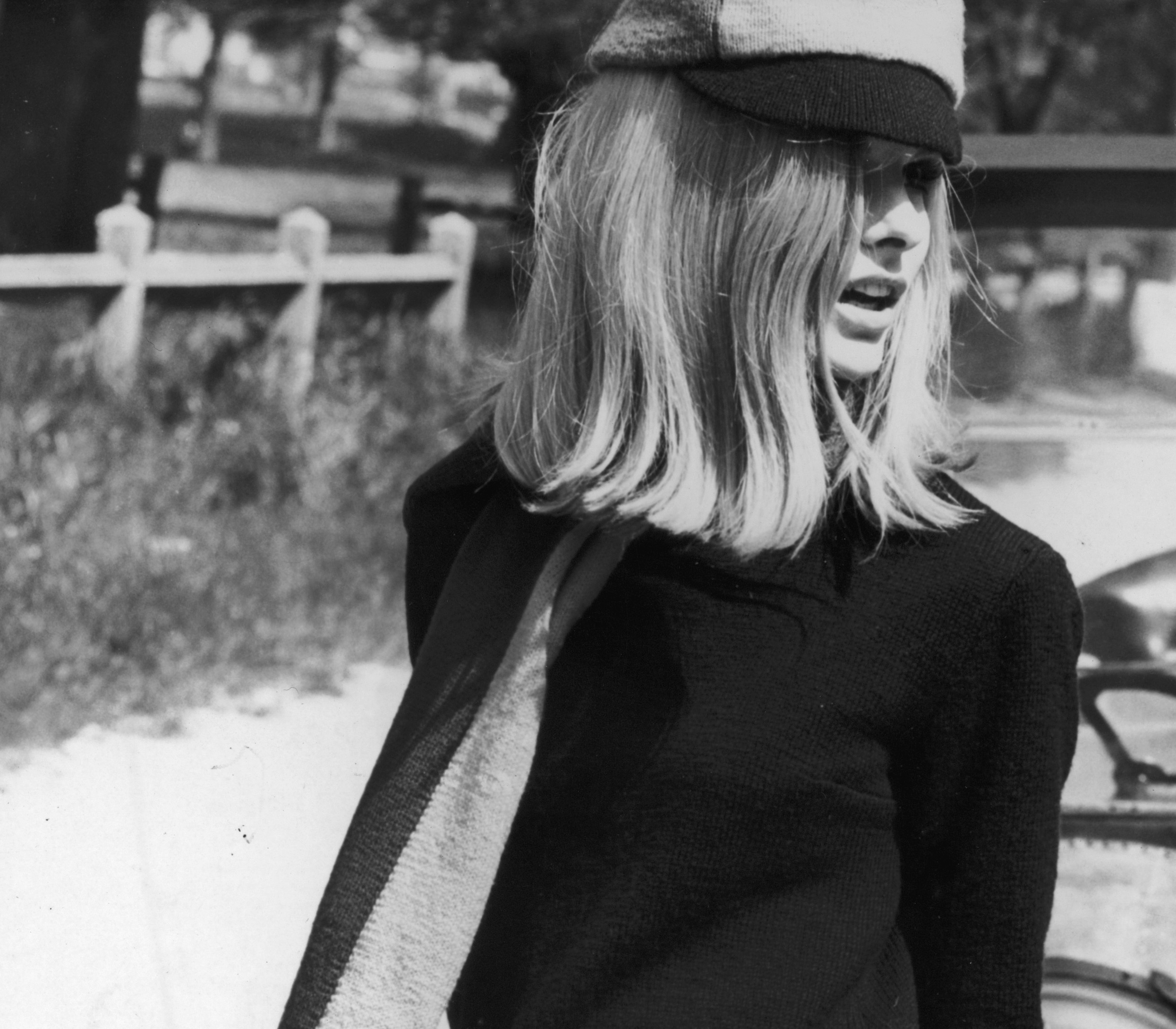 Chic con il poncho: le regole per indossarlo
