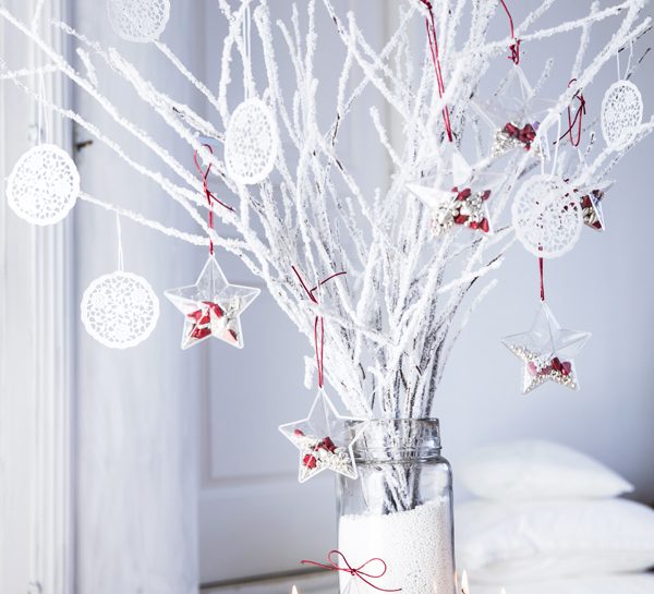 Decorazioni Natalizie Con Rametti.Bianco Natale Decorazioni Total White Donna Moderna