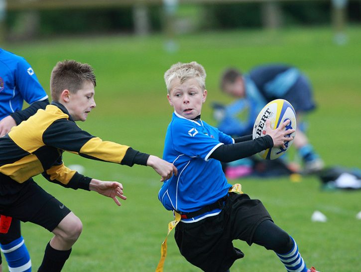 
 IL RUGBY Il rugby in Italia già da qualche anno sta riscuotendo un discreto successo e la dimostr