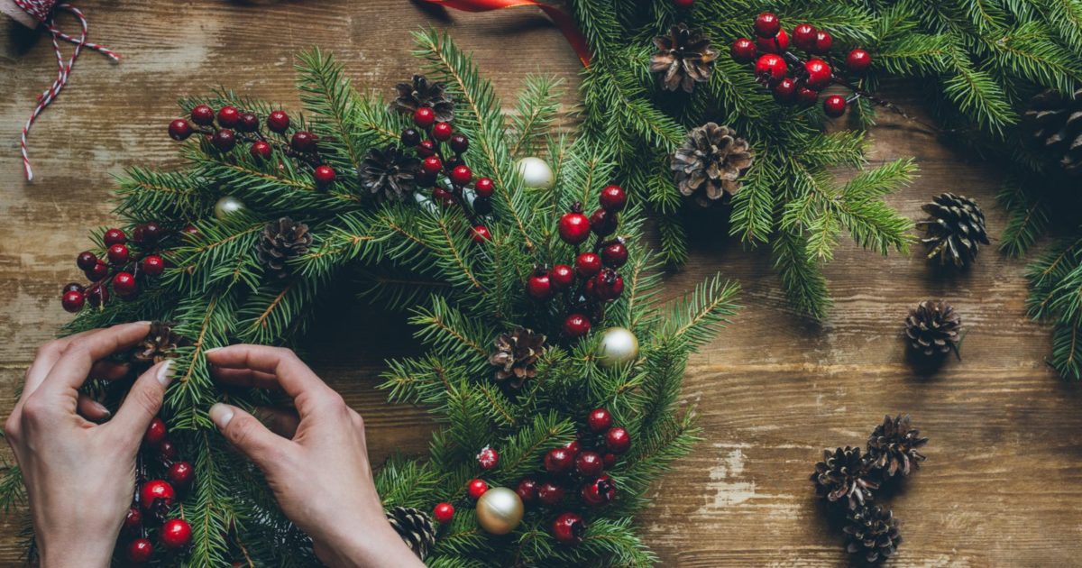 300 bacche artificiali di agrifoglio di Natale in oro rosso e argento per ghirlande di Natale decorazioni per feste di Natale decorazioni per albero di Natale 