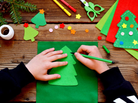 Le decorazioni di Natale all'insegna del riciclo e della creatività