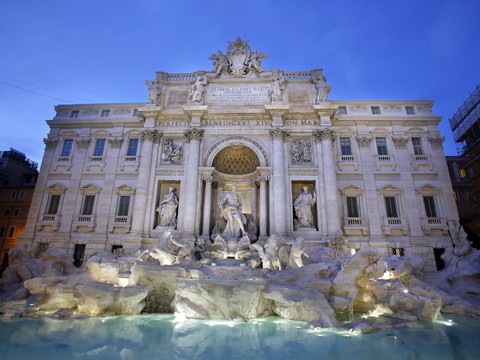 La fontana di Trevi ritorna al suo splendore