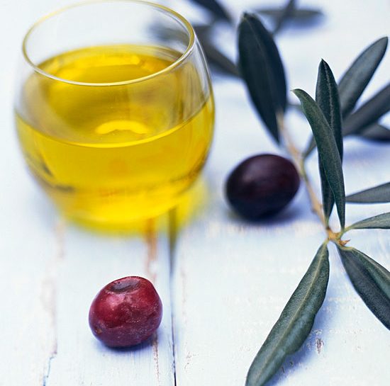Olio d'oliva per il nasino screpolato