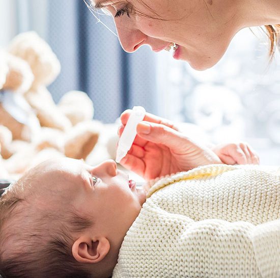 Come fare un lavaggio nasale efficace senza infastidire troppo il bambino?Usare acqua fisiologica n
