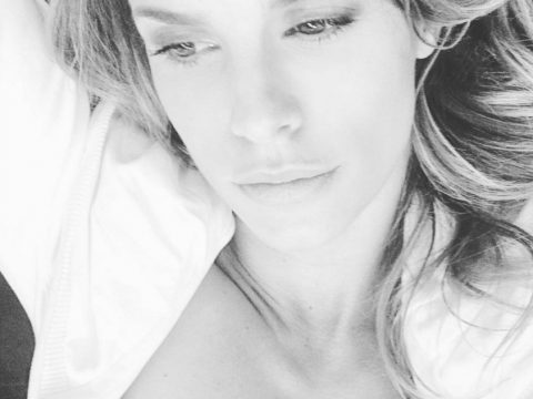 Elisabetta Canalis: mamma super sexy