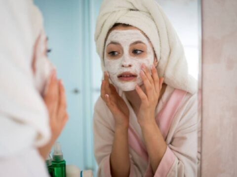 Come preparare una crema naturale contro i brufoli