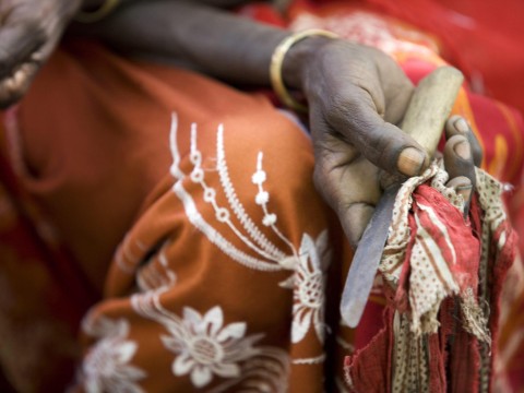 Mettiamo più impegno contro le mutilazioni genitali femminili!