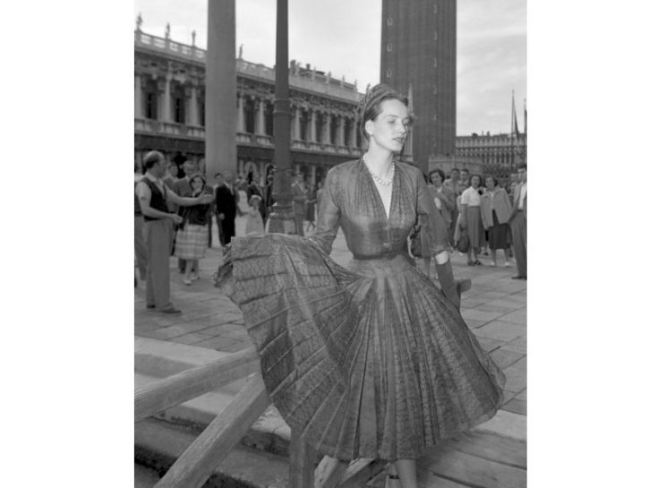 1951 Christian Dior  Abiti vintage, Abito anni 50, Vintage