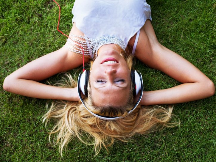 LASCIATI ANDARE Organizza la tua playlist preferita e usala nei momenti della giornata in cui hai bi