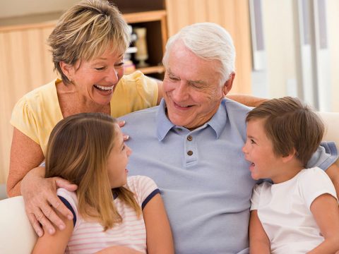 Nipoti dai nonni: sì ma con le regole della mamma