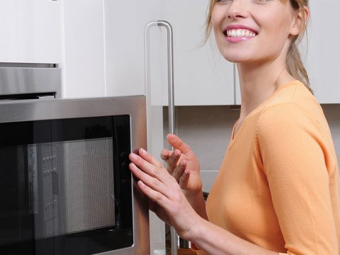 Come cucinare con il microonde