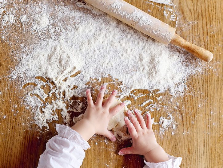  INGREDIENTI Di che cosa c'è bisogno per preparare la pasta di sale? Prima di iniziare procurati fa