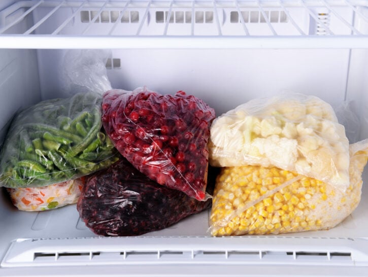 Frutta e verdura in freezer