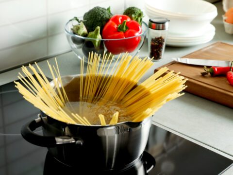 Riciclare l'acqua della pasta è un gesto green: ecco come fare