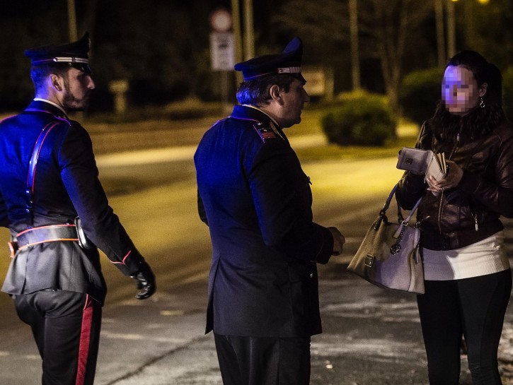 Prostituzione in Italia: tra multe e tentativi di regolamentarla