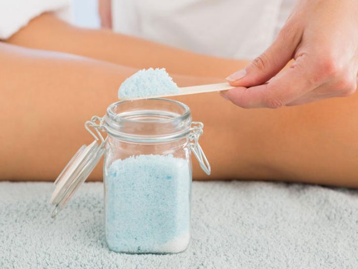 Lo scrub con il sale