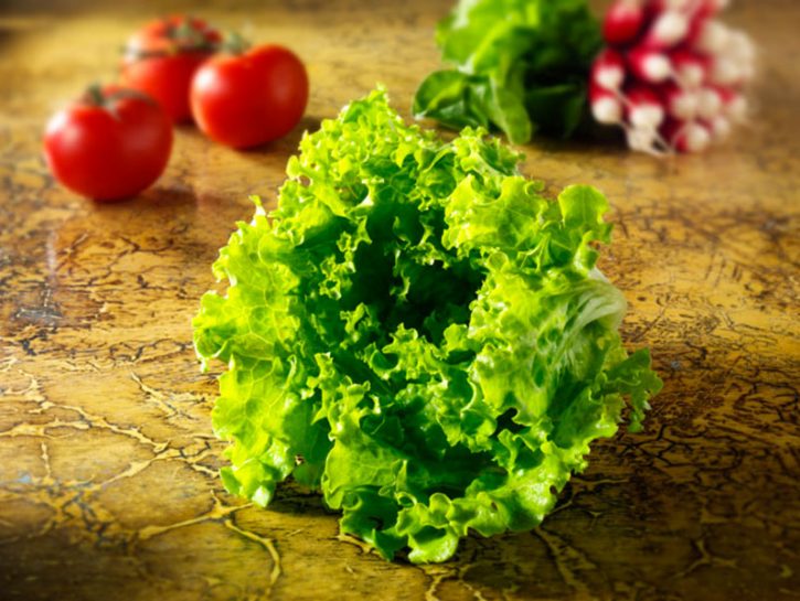 Insalata e verdura cruda