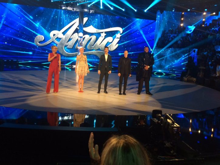 maria de filippi amici 15