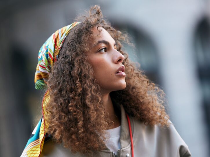 Idrata, nutri, risplendi: i rimedi migliori per capelli secchi
