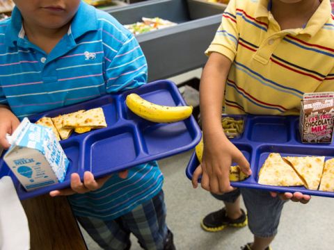 Mensa scolastica antispreco, arriva la family bag