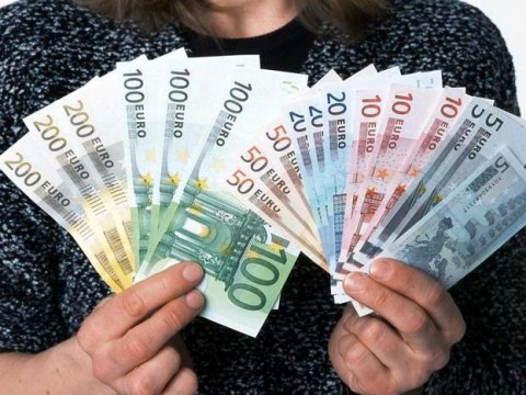 Tasse, giugno è il mese nero