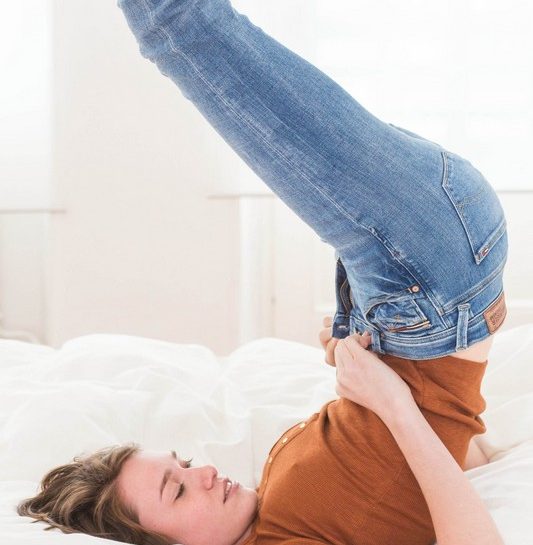 Cosa fare se i jeans che non si abbottonano